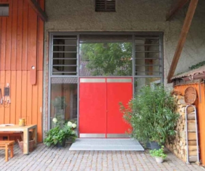 Stahl-Glas-Fassade wärmegedämmt, im Industriedesign