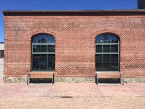 großflächige Stahlfenster für historische Industriebauten, wärmegedämmt mit Sprossen 048-03